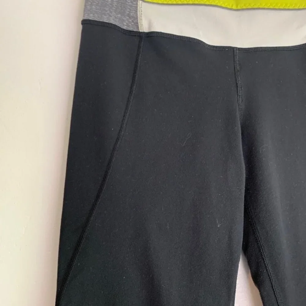 LULULEMON Black & Quilt Gather & Crow Cropped Leggings